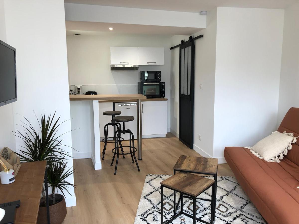Terra Studio Cosy Et Calme Proche Du Centre Avec Parking Tv Et Wifi لا روشيل المظهر الخارجي الصورة